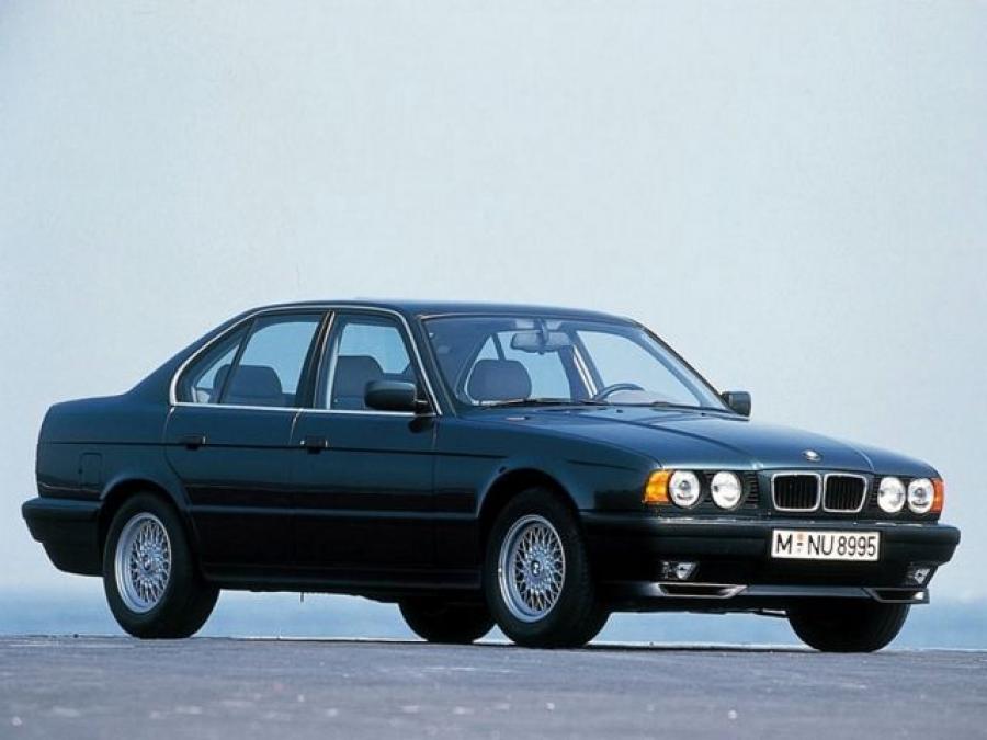 BMW 5-Series Sedan 1987 года  (фото 4 из 10)